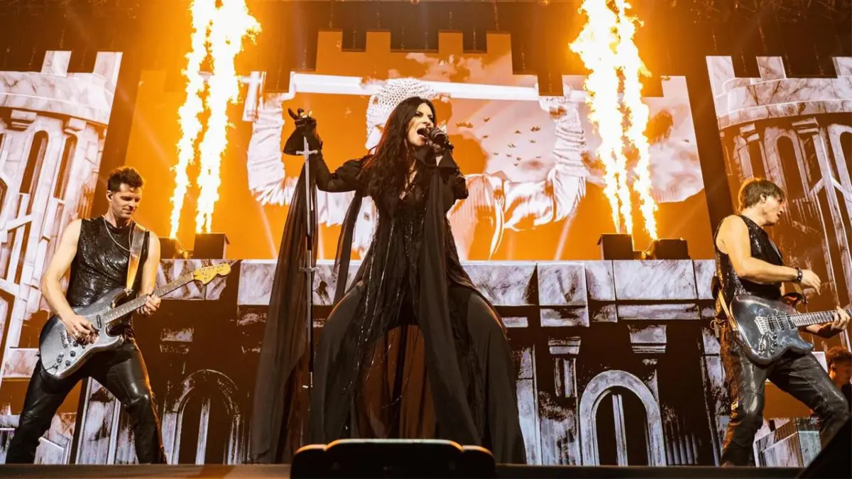 Building a Medieval Fantasy World on Tour: How GATE1 Studio Brought Laura Pausini’s Stage to Life with Blender and Notch