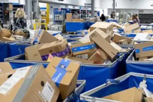 navigating-the-shift-usps-pivots-toward-aggressive-pricing-strategy-amid-ongoing-liquidity-crisis