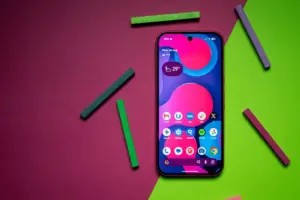 The Google Pixel 11 Dilemma: An In-Depth Hardware Review and Market Analysis