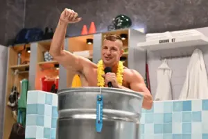 From NFL Stardom to Brand Audacity: Rob Gronkowski and the Wild World of Marketing Pitches
