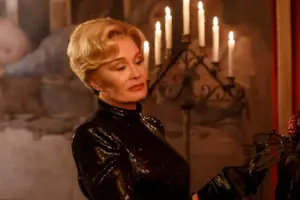 Hollywood Royalty Unleashed: Jessica Lange Calls Out FX Over "Cheap" Production Practices as She Triumphs in American Horror Story: 13