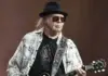 Rocking the Boat: Neil Young’s $10 Million Legal Showdown Over the Unlicensed Political Anthem Playback
