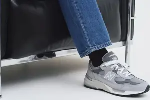 The Minimalist Masterstroke: How New Balance Quietly Paid Homage to Steve Jobs’ Iconic Legacy